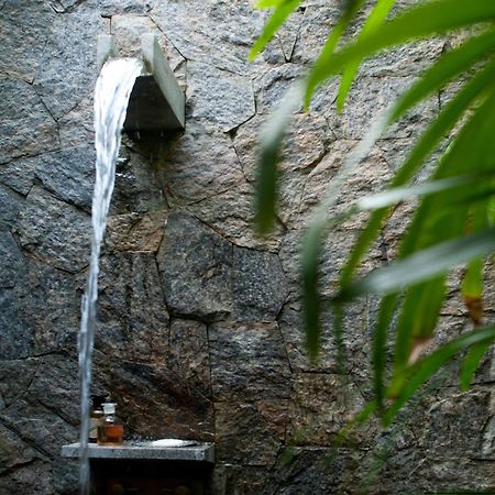 Reef Villa Wadduwa Ruang foto