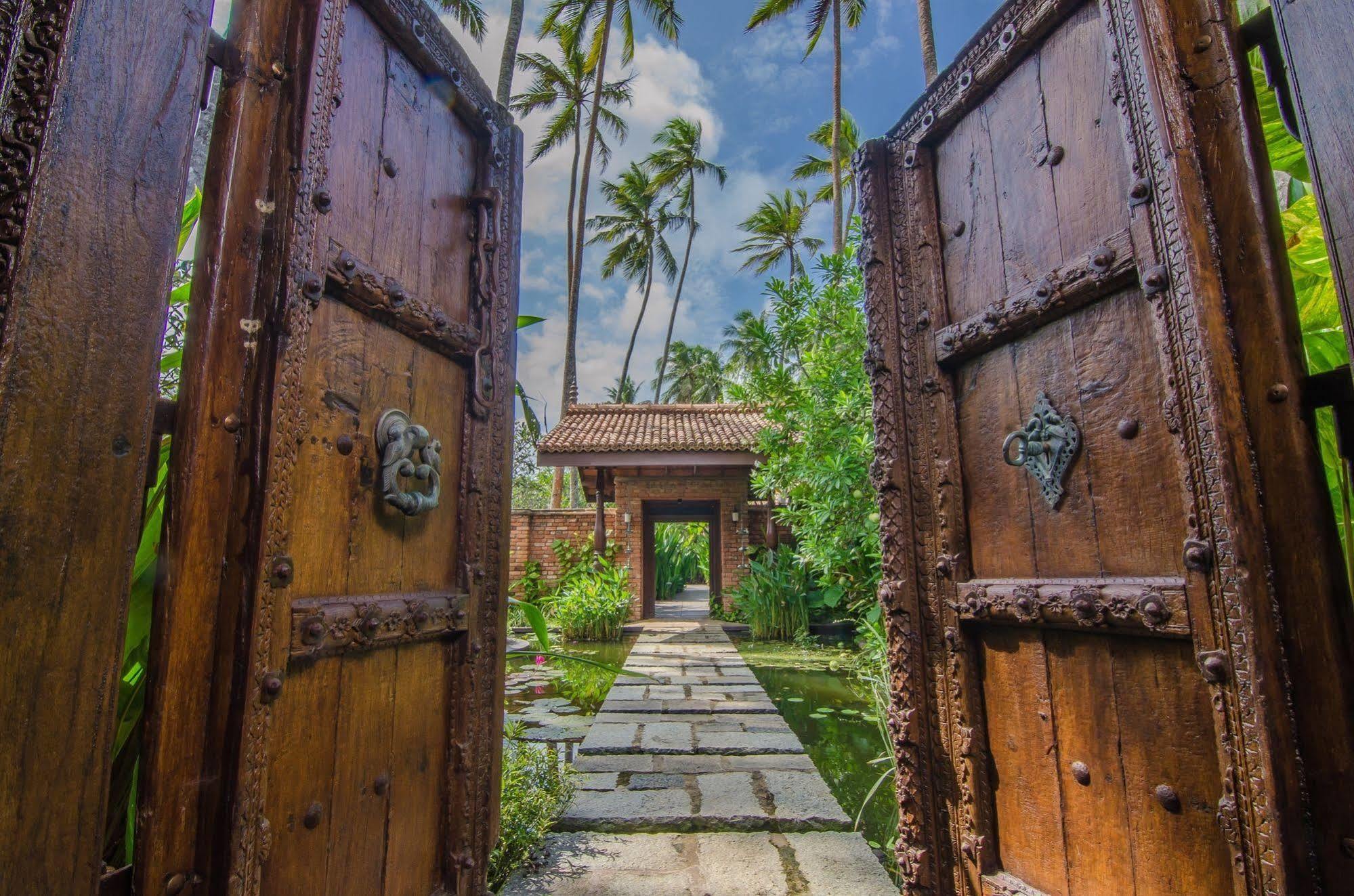 Reef Villa Wadduwa Bagian luar foto